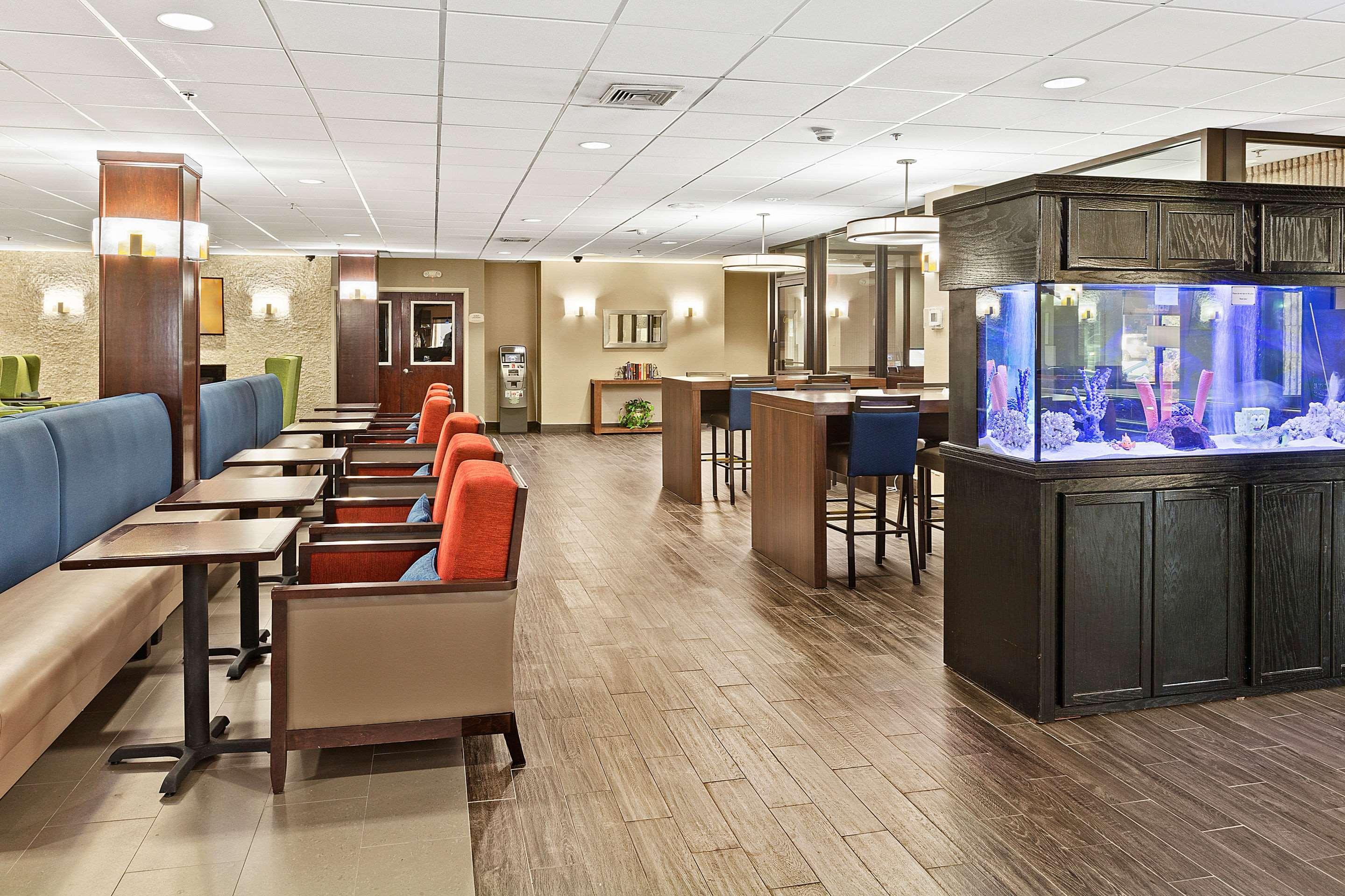 Comfort Inn Syosset-Long Island Buitenkant foto